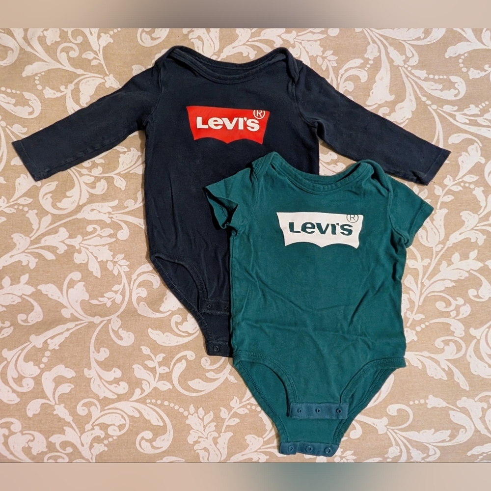 ✨3/$16✨Levi's Navy and Teal Baby Bodysuits Onesies Duo